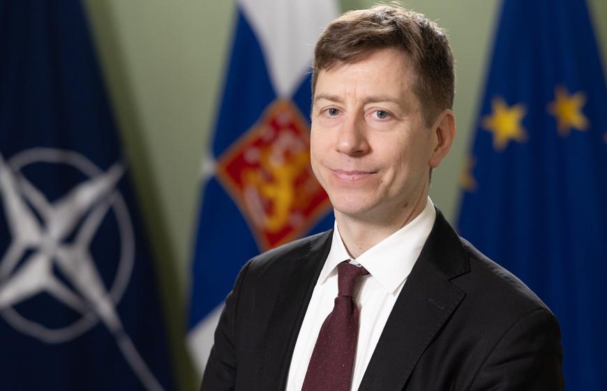 Headshot of Minister of Economic Affairs Sakari Puisto